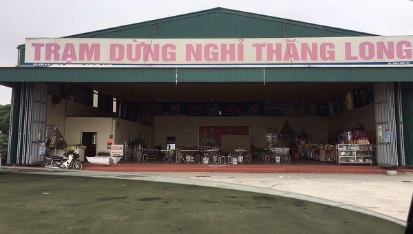 Quán bánh mỳ Thăng Long