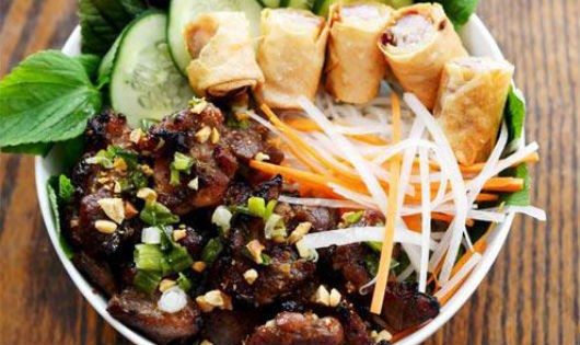 Món bún thịt nướng thơm ngon khó cưỡng