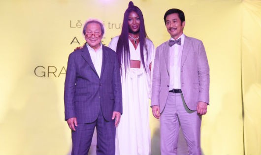 Ông Bùi Thành Nhơn, Ông Adrian Zecha, Siêu mẫu Naomi Campbell trong sự kiện khai trương