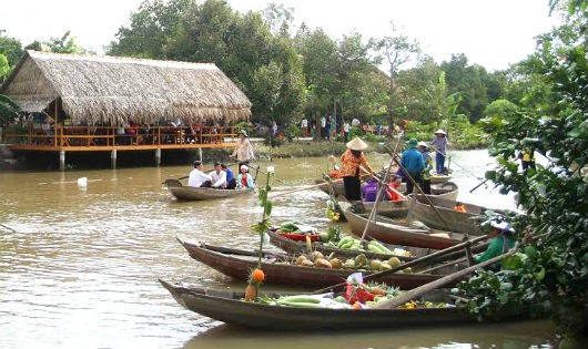 ĐBSCL luôn thu hút du khách bởi vẻ đẹp thiên nhiên, bình dị của khung cảnh miệt vườn sông nước.