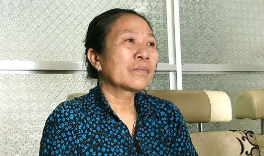 Bà Hành rơi nước mắt khi kể lại hành vi “thất nhân bất đức” của chàng rể Huỳnh Thanh Long