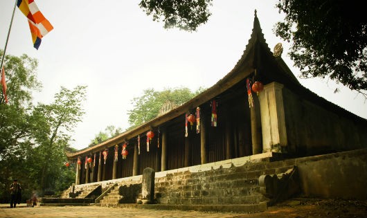 Ở Việt Nam, có một số ngôi chùa cùng có tên “Trăm Gian”