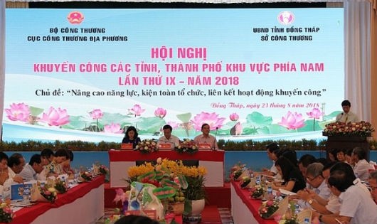 Quang cảnh hội nghị