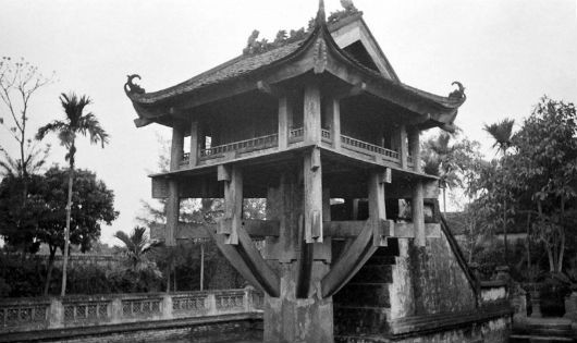 Hình chùa Một Cột chụp năm 1938