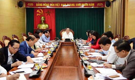 Bí thư Thành ủy Hoàng Trung Hải chủ trì buổi làm việc