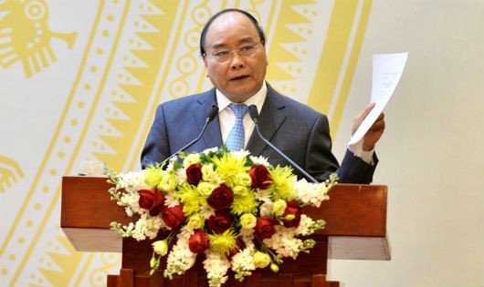 Thủ tướng Nguyễn Xuân Phúc yêu cầu DNNN đi đầu trong phát triển, cầm trịch nền kinh tế