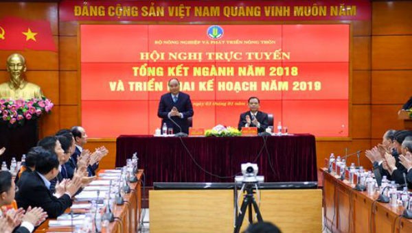 Thủ tướng Nguyễn Xuân Phúc chủ trì hội nghị trực tuyến ngành nông nghiệp sáng 3/1