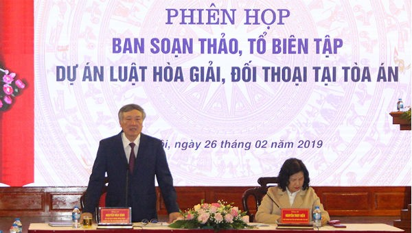 Chánh án TANDTC Nguyễn Hòa Bình phát biểu tại Hội nghị