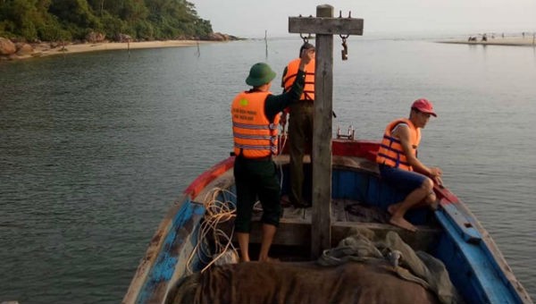 Lực lượng biên phòng tổ chức tìm kiếm tung tích anh Sinh