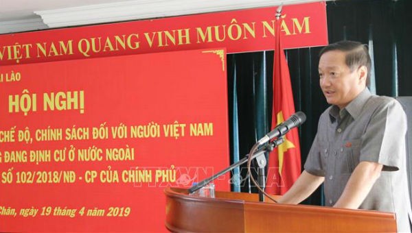 Đại sứ Việt Nam tại Lào Nguyễn Bá Hùng phát biểu khai mạc hội nghị