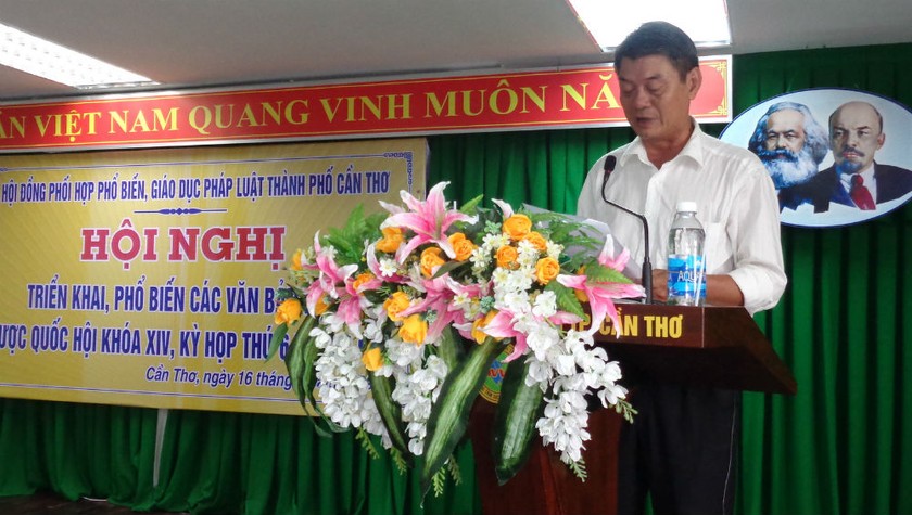 Ông Võ Văn Chính, Giám đốc Sở Tư pháp Cần Thơ phát biểu tại Hội nghị.
