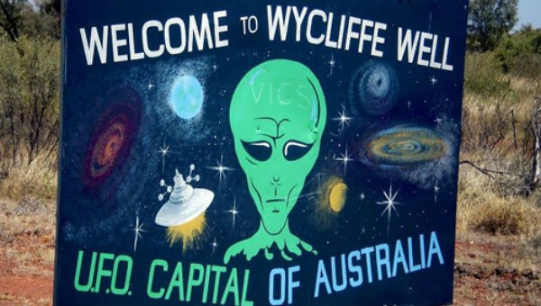 Có người tin rằng Wycliffe Well là nơi thu hút sự quan tâm của người ngoài hành tinh