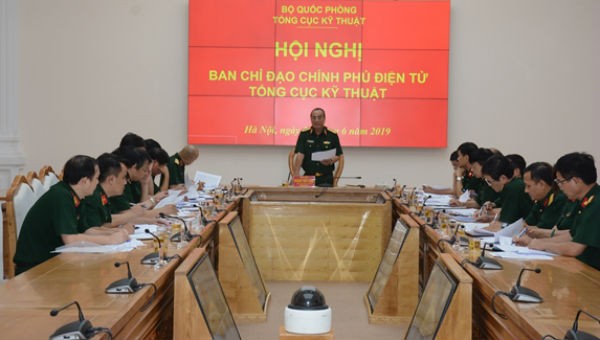 Thiếu tướng Hoàng Tiến Tùng phát biểu kết luận hội nghị.