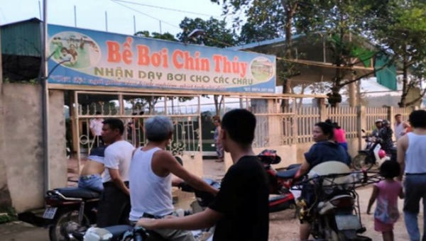 Bể bơi nơi xảy ra sự việc