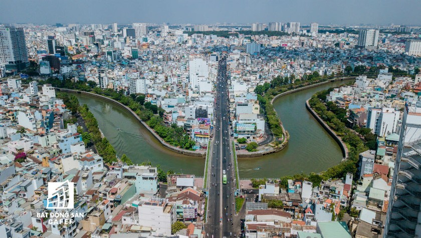 Cái tên cầu Thị Nghè được cho là có nguồn gốc từ tích một người phụ nữ yêu chồng.