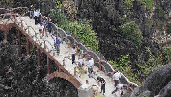 Công trình không phép xuyên lõi di sản Tràng An từng bị dư luận lên án.