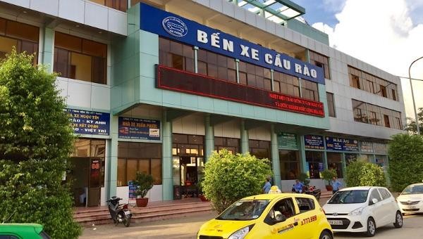 Bến xe Cầu Rào.