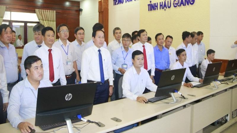 Trung tâm Giám sát, điều hành đô thị thông minh tỉnh Hậu Giang.