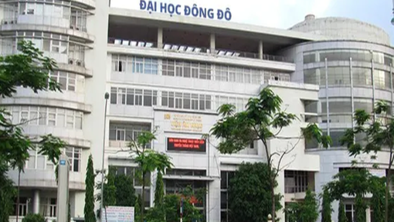 Trường Đại học Đông Đô.