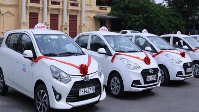 100% số đầu xe của các hãng taxi trên địa bàn TP Hải Phòng được hoạt động trở lại và chỉ được vận chuyển không quá 50% số người cho phép đối với mỗi phương tiện.