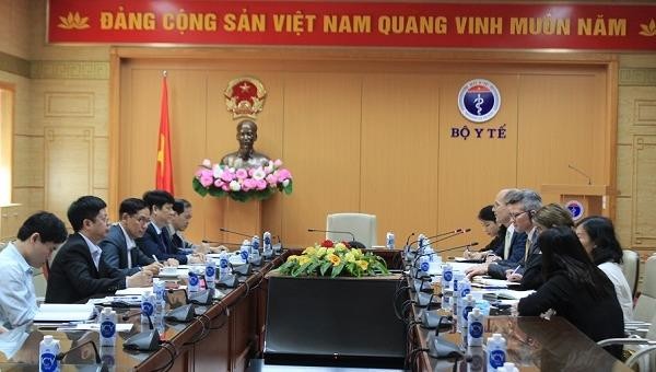 Quang cảnh buổi làm việc.