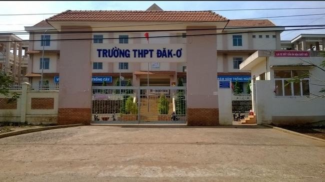 Trường THPT Đăk Ơ - nơi hiệu trưởng tử vong nghi rơi từ tầng 3.