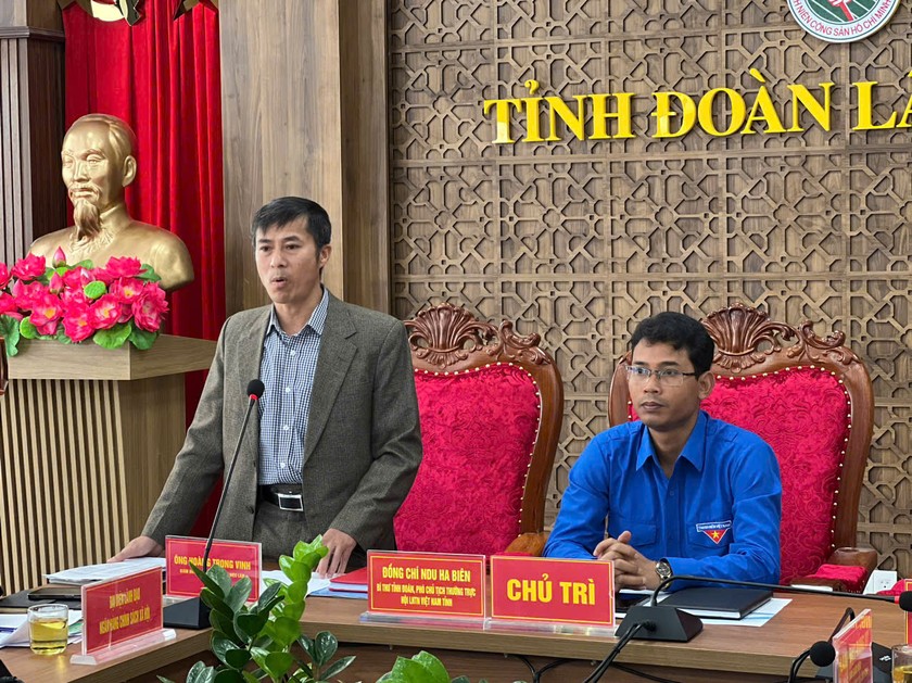 Ông Hoàng Trọng Vinh - Giám đốc Trung tâm Dịch vụ việc làm Lâm Đồng thông tin về thị trường lao động hiện nay.