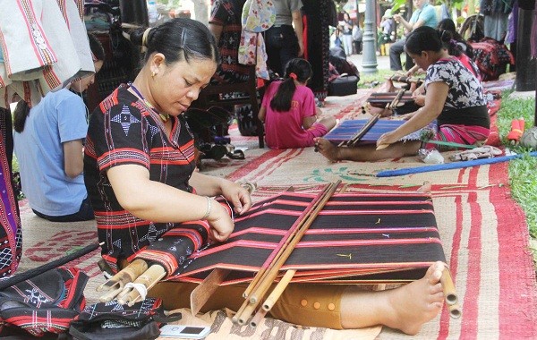 Festival Nghề truyền thống Huế 2021 tạm dừng do dịch COVID-19.