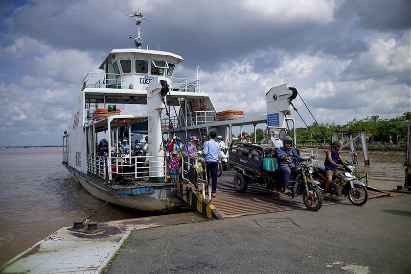 Bến Phà Sa Đéc hoạt động trở lại.