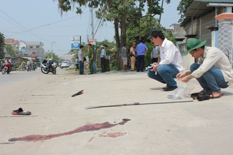 Hiện trường vụ thanh toán nhau kinh hoàng