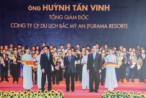 Ông Huỳnh Tấn Vinh được vinh danh tối ngày 11/10