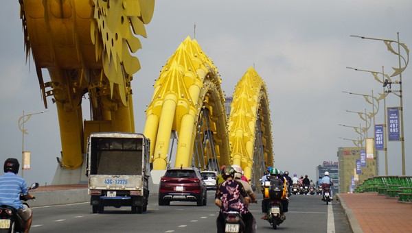 Nhịp sống Đà Nẵng sau ngày đầu nới giãn cách xã hội