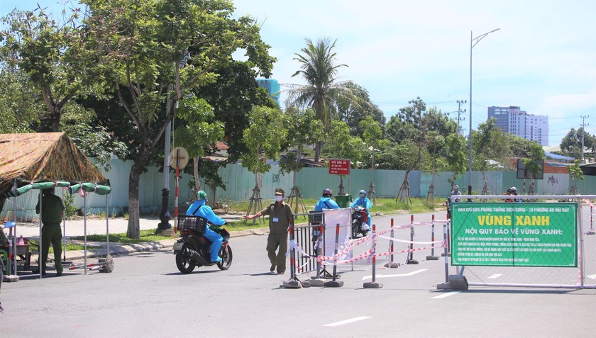 Từ 8h ngày 5/9, Đà Nẵng nới lỏng một số hoạt động sau 20 ngày phong tỏa toàn thành phố "ai ở đâu ở yên đó" để phòng chống dịch COVID-19.