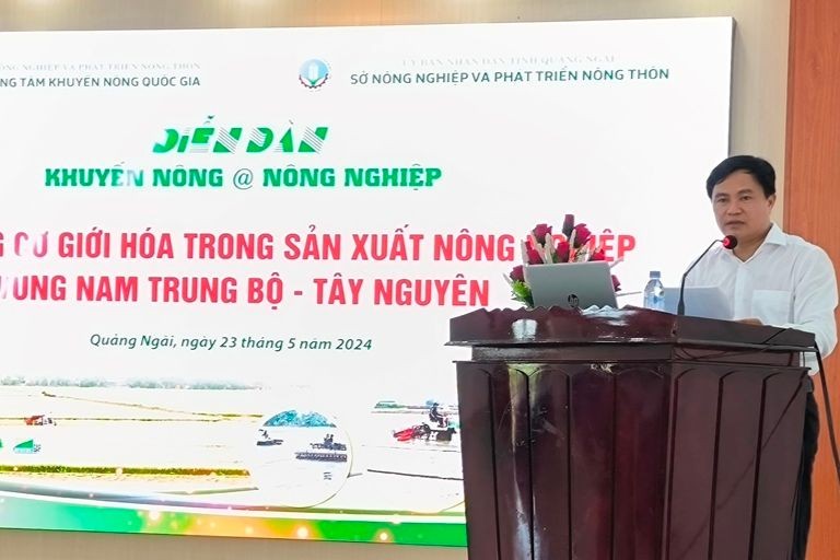 Giám đốc Sở Nông nghiệp và Phát triển nông thôn tỉnh Quảng Ngãi Hồ Trọng Phương phát biểu tại diễn đàn.