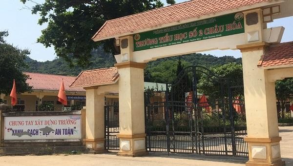 Trường Tiểu học số 2 Châu Hóa, nơi ông Huyền làm việc.