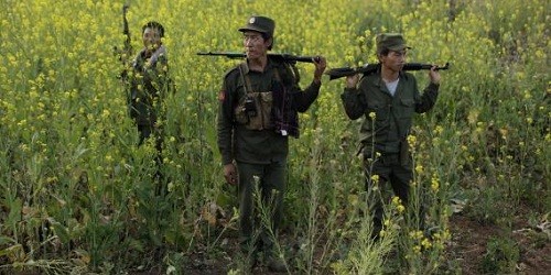 Binh lính MNDAA tuần tra ở Kokang. (Ảnh: Reuters)