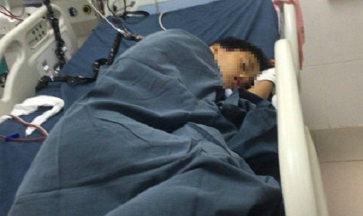 Cháu Huy đang được điều trị tại Bệnh viện Nhi Trung ương.