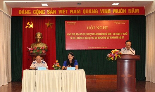 Toàn cảnh hội nghị.