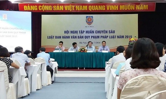 Tập huấn Luật Ban hành văn bản quy phạm pháp luật 2015.