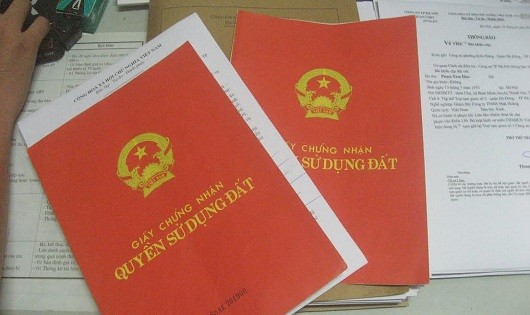 Từ 1/1/2017, kiện đòi “sổ đỏ” do người khác đang cầm giữ sẽ được tòa án thụ lý giải quyết.