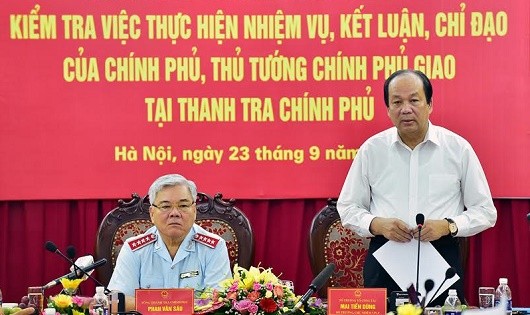 Bộ trưởng, Chủ nhiệm VPCP Mai Tiến Dũng phát biểu tại buổi làm việc.