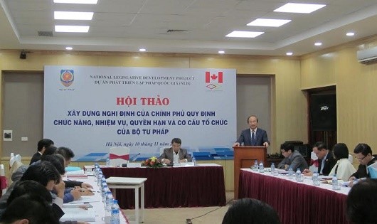 Toàn cảnh hội thảo góp ý.