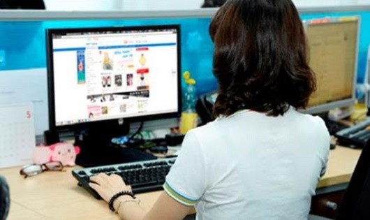 Hầu hết sự trao đổi, mua bán trên facebook đến nay chưa chịu sự điều chỉnh, quản lý của các cơ quan chức năng