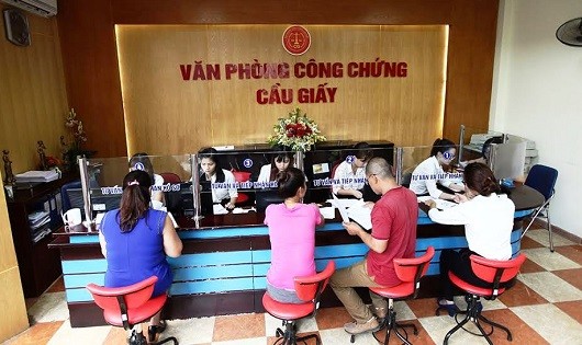 Đề nghị kéo dài thời hạn chuyển đổi Văn phòng công chứng