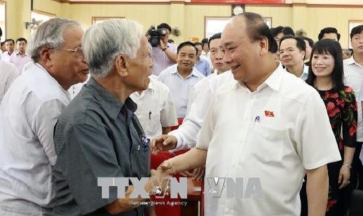 Thủ tướng Nguyễn Xuân Phúc tiếp xúc cử tri huyện Tiên Lãng - Hải Phòng.