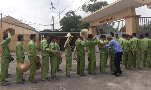 Nơi những 'bóng hồng' lạc lối tìm lại đường về