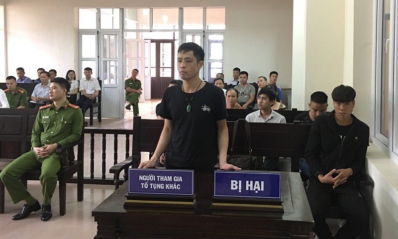 Anh Cường kêu oan và tố cáo cán bộ biên phòng tên Tài và kiểm sát viên tên Trung hành hung trong quá trình điều tra vụ án.