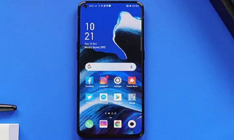 Oppo Reno 3 sử dụng màn hình cong tràn cạnh và thiết kế đục lỗ?