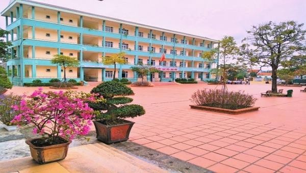 Trường tiểu học có quy mô tối thiểu 10 lớp và tối đa 30 lớp