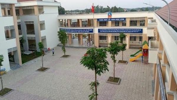 Trường tiểu học Thái Hòa B. 